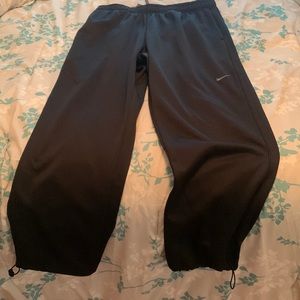 Nike THERMAL-FIT pants